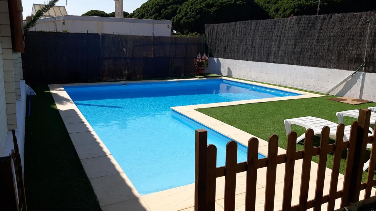 Cabana Blanca Roche Lucia โกนิล เด ลาฟรอนเตรา ภายนอก รูปภาพ